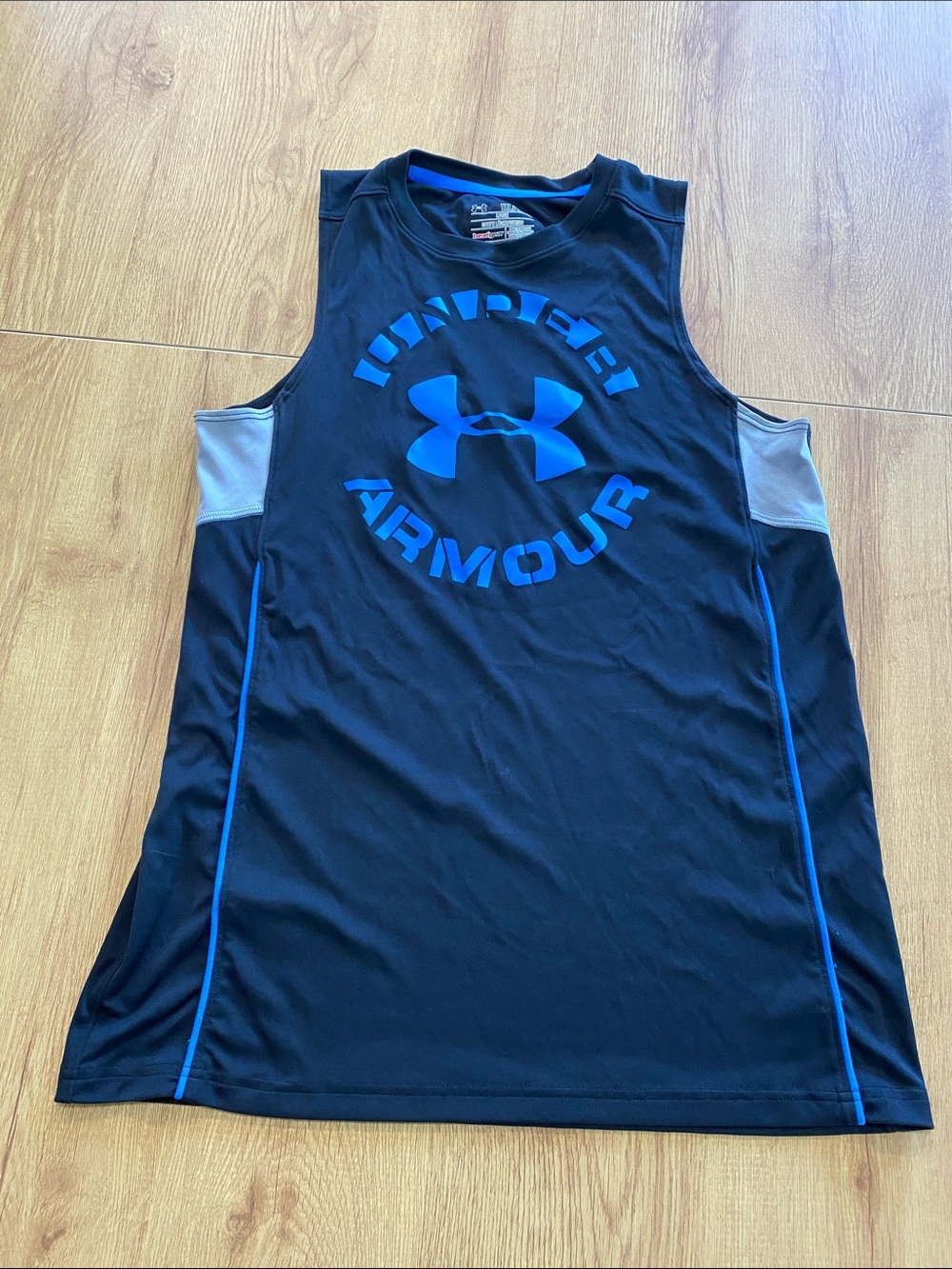Under Armour Black and Blue Sleeveless Performance Muscle Tank